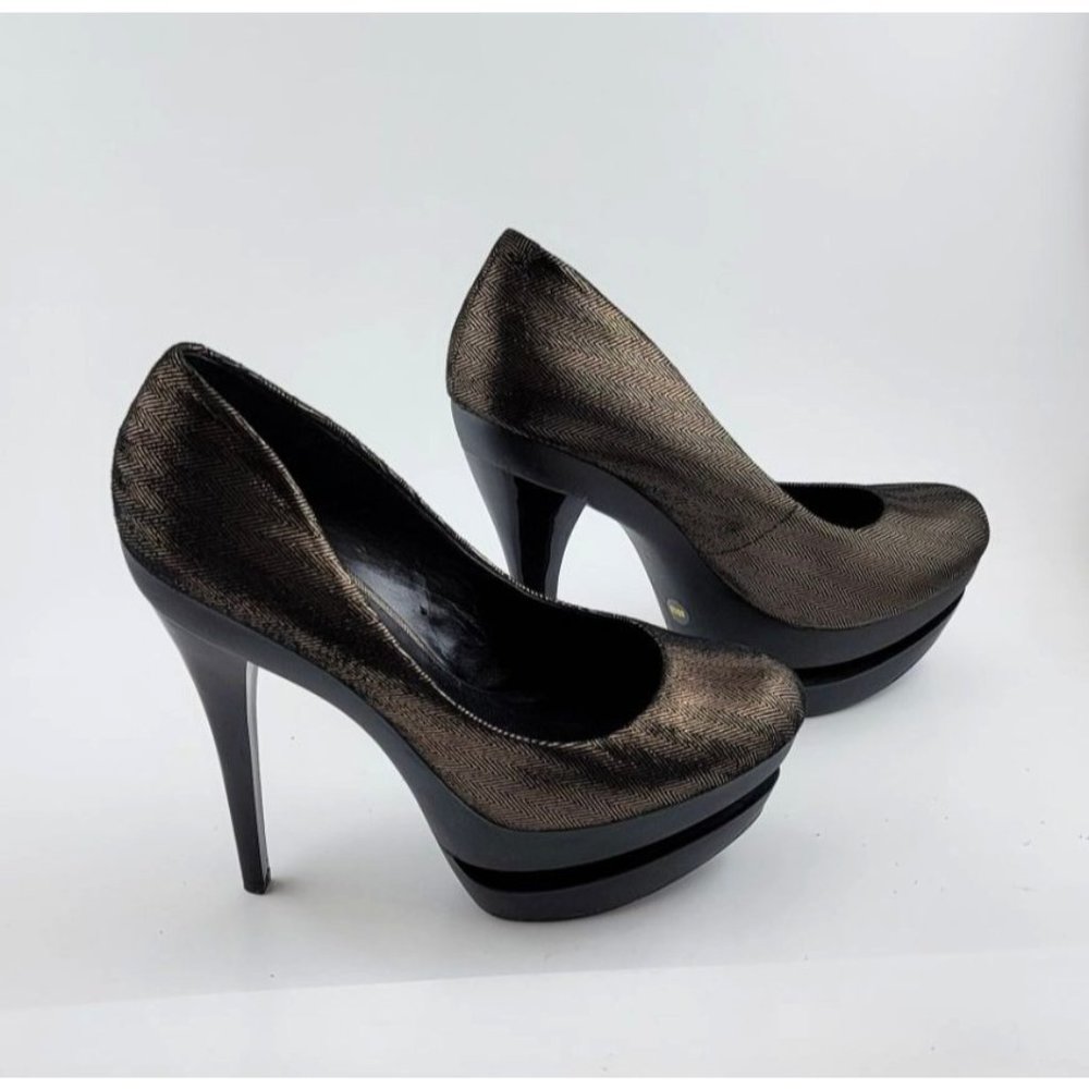 Jessica Simpson size 8B /38 high heels with metallic gold finish